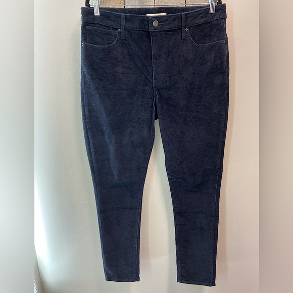 Levi’s 721 High Rise Skinny Deep Navy Black Curdory Ribbed Pants Womens Size 34. - Picture 1 of 11